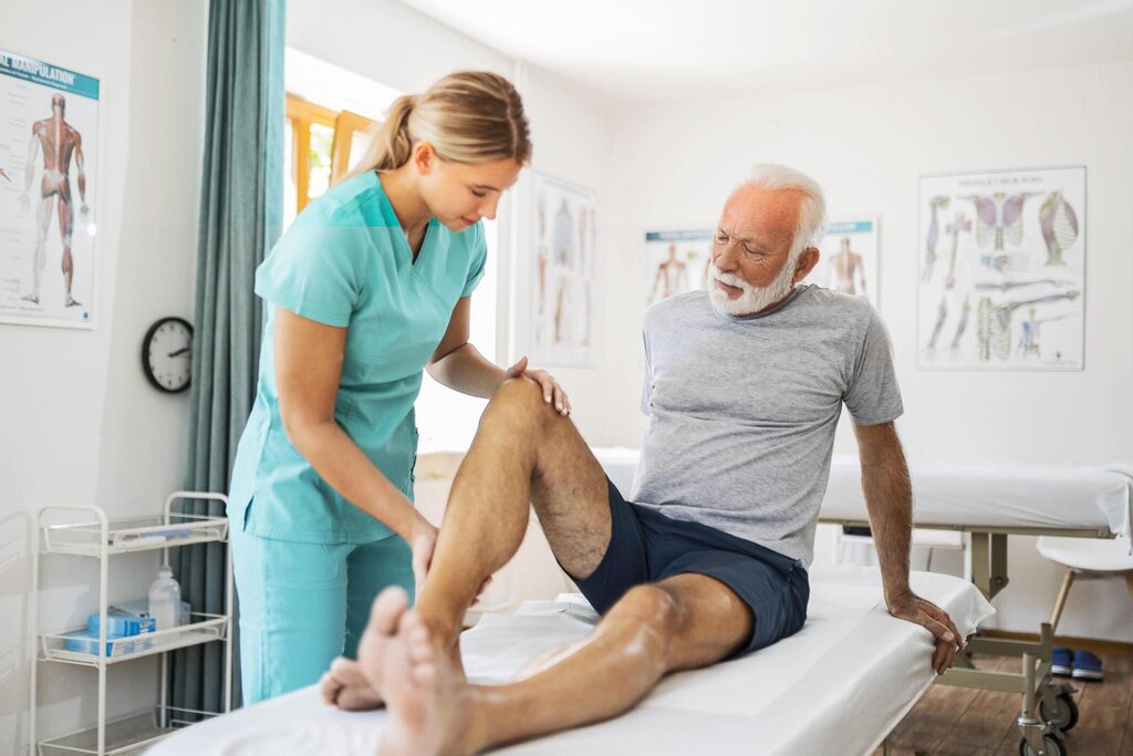 Finding the Right Specialist for Your Knee Pain